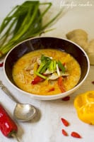 (malezyjska zupa z kurczakiem